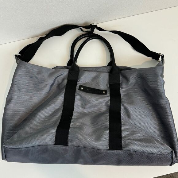 Kenneth Cole Grey Nylon Duffle Bag Shoulder Strap - Picture 2 of 9